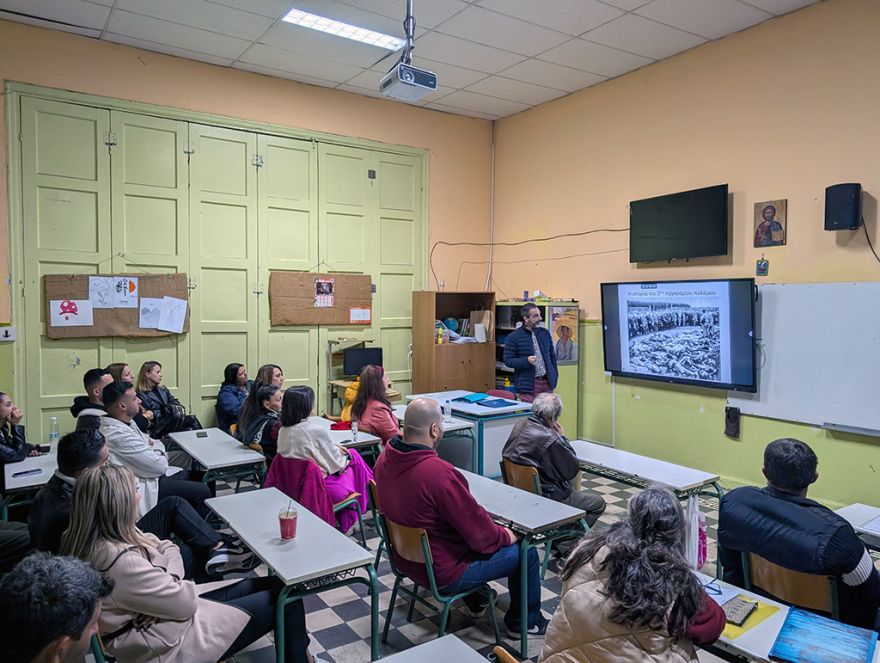 &Epsilon;&omicron;&rho;&tau;&alpha;&sigma;&mu;ό&sigmaf; &epsilon;&theta;&nu;&iota;&kappa;ή&sigmaf; &epsilon;&omicron;&rho;&tau;ή&sigmaf; 28&eta;&sigmaf; &Omicron;&kappa;&tau;&omega;&beta;&rho;ί&omicron;&upsilon;
