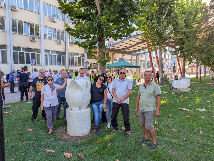 &Sigma;&upsilon;&mu;&mu;&epsilon;&tau;&omicron;&chi;ή &sigma;&tau;&eta; &delta;&rho;ά&sigma;&eta; &Theta;&epsilon;&mu;&alpha;&tau;&iota;&kappa;ή &Pi;&epsilon;&zeta;&omicron;&pi;&omicron;&rho;ί&alpha;