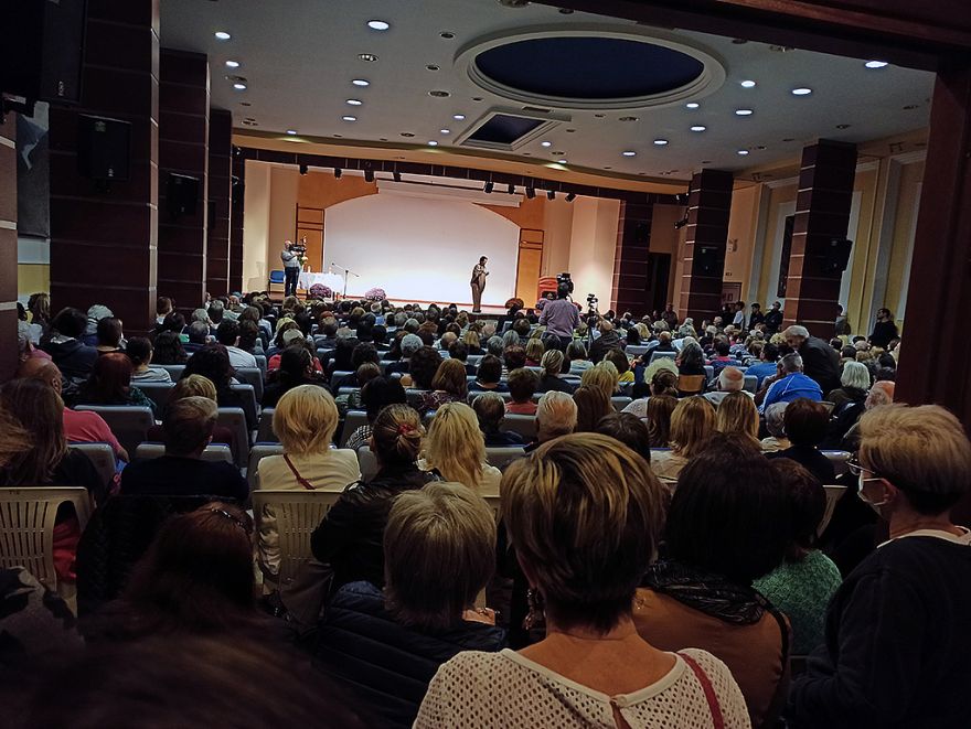 Παρακολούθηση ομιλίας της ιστορικού κας Μ. Ευθυμίου για τη μικρασιατική καταστροφή