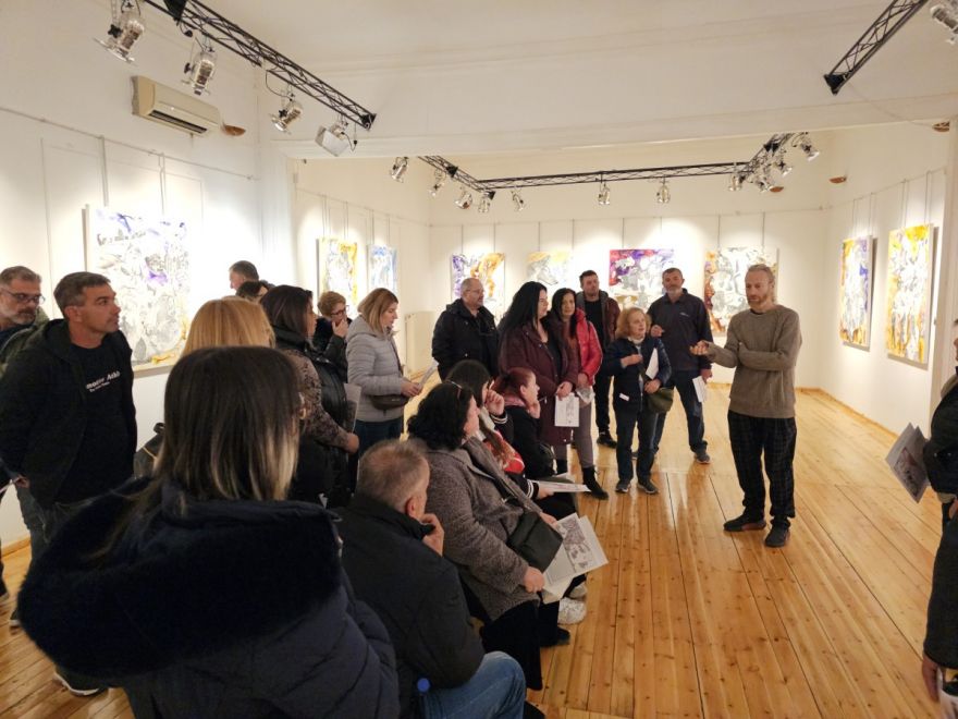 &Epsilon;&pi;ί&sigma;&kappa;&epsilon;&psi;&eta; &sigma;&epsilon; έ&kappa;&theta;&epsilon;&sigma;&eta; &zeta;&omega;&gamma;&rho;&alpha;&phi;&iota;&kappa;ή&sigmaf; &tau;&omicron;&upsilon; &kappa;&alpha;&lambda;&lambda;&iota;&tau;έ&chi;&nu;&eta; &Nu;&iota;&kappa;ό&lambda;&alpha; &Phi;&omega;&tau;&iota;ά&delta;&eta;