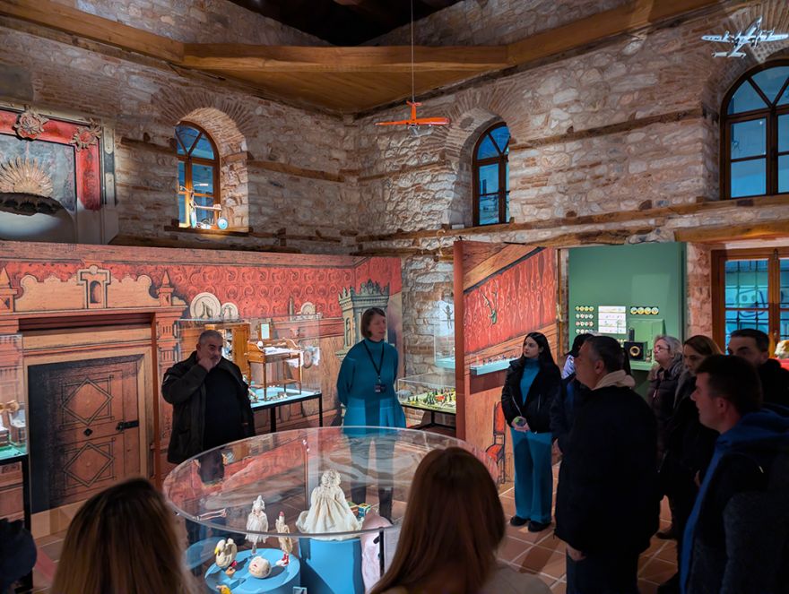 &Epsilon;&pi;ί&sigma;&kappa;&epsilon;&psi;&eta; &sigma;&epsilon; έ&kappa;&theta;&epsilon;&sigma;&eta; &pi;&alpha;&iota;&chi;&nu;&iota;&delta;&iota;ώ&nu;