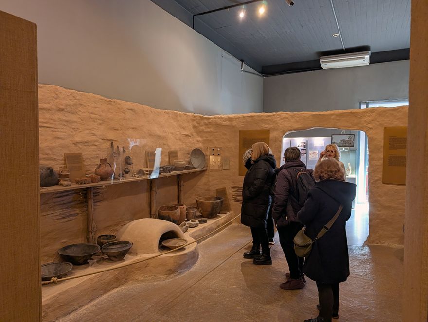 &Epsilon;&kappa;&pi;&alpha;&iota;&delta;&epsilon;&upsilon;&tau;&iota;&kappa;ή &epsilon;&pi;ί&sigma;&kappa;&epsilon;&psi;&eta; &sigma;&tau;&omicron; &Alpha;&rho;&chi;&alpha;&iota;&omicron;&lambda;&omicron;&gamma;&iota;&kappa;ό &Mu;&omicron;&upsilon;&sigma;&epsilon;ί&omicron; &Delta;&rho;ά&mu;&alpha;&sigmaf;